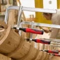 Tornillo de Apriete de Acero con Mango de plástico 600mm Bessey